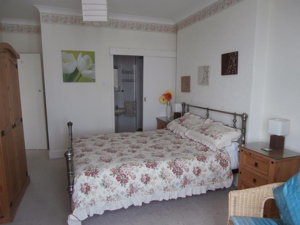 Trevu House Hotel Falmouth Room photo