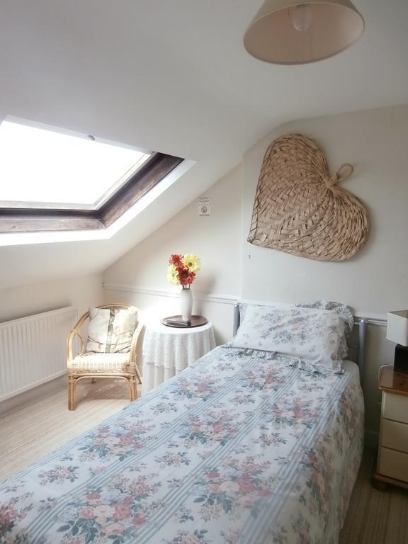 Trevu House Hotel Falmouth Room photo